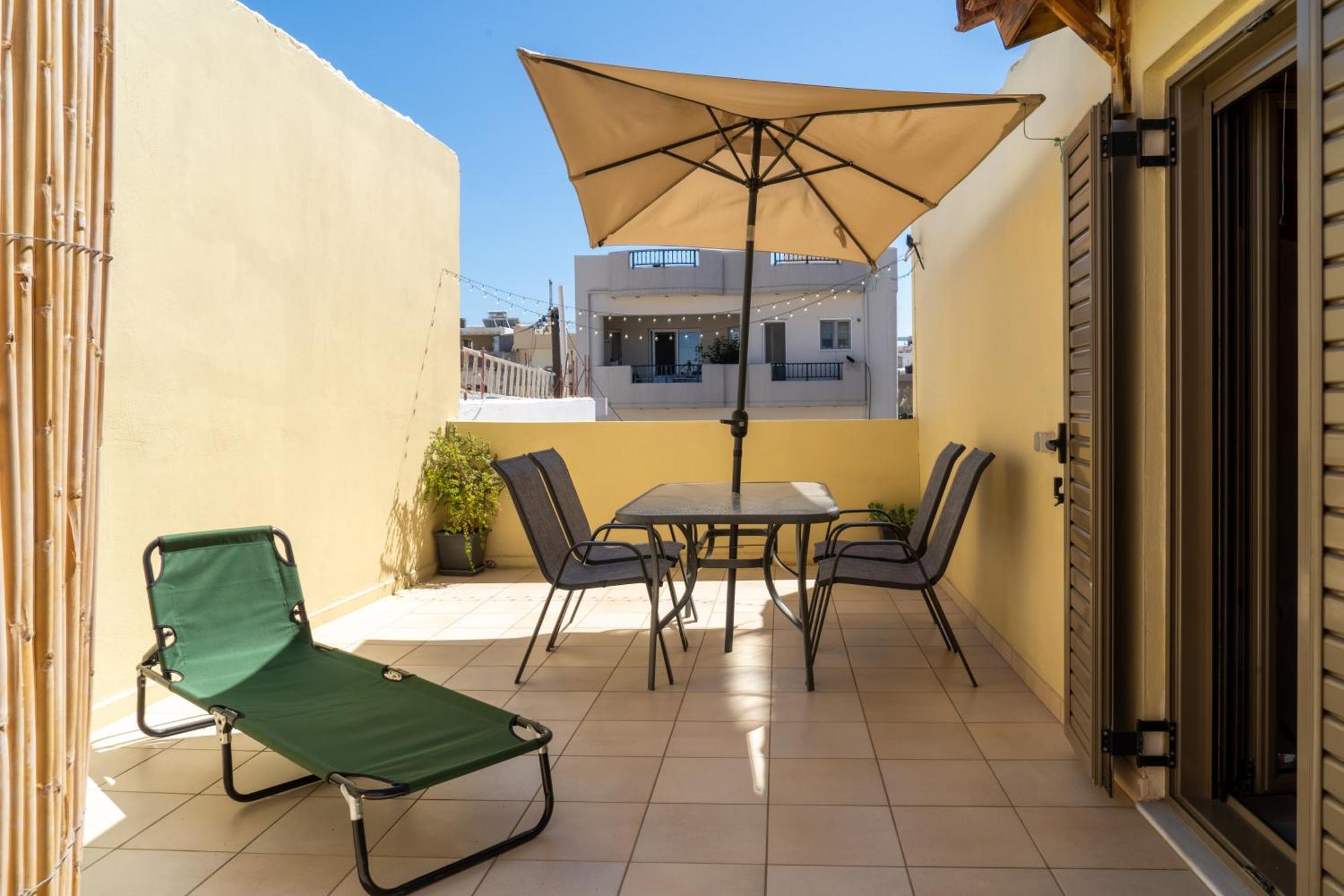 Nefele Maisonette Near Centre Apartment
